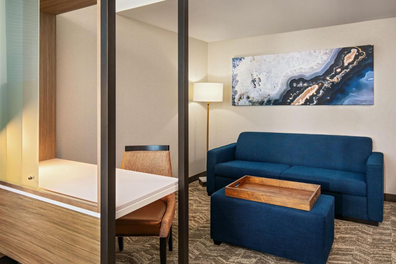 Springhill Suites By Marriott Boston Logan Airport Revere Beach Exterior foto